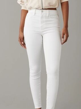 American Eagle Outfitters White High-Rise Skinny Jeans